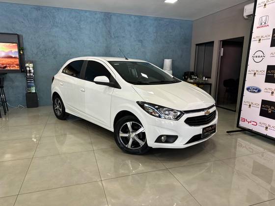 CHEVROLET ONIX 1.4 MPFI LTZ 8V FLEX 4P AUTOMÁTICO CHEVROLET ONIX 1.4 MPFI LTZ 8V FLEX 4P AUTOMÁTICO